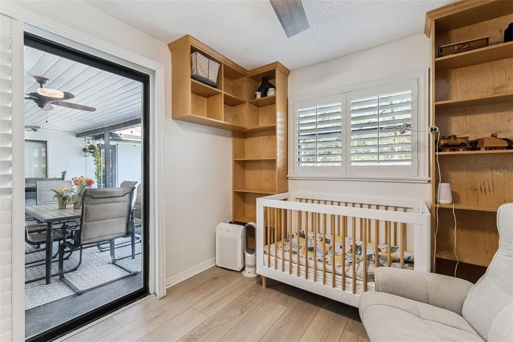 Activo con contrato: $750,000 (4 camas, 2 baños, 2111 Pies cuadrados)