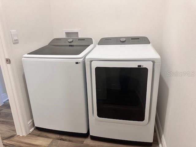 Active With Contract: $459,900 (4 beds, 3 baths, 2437 Square Feet)