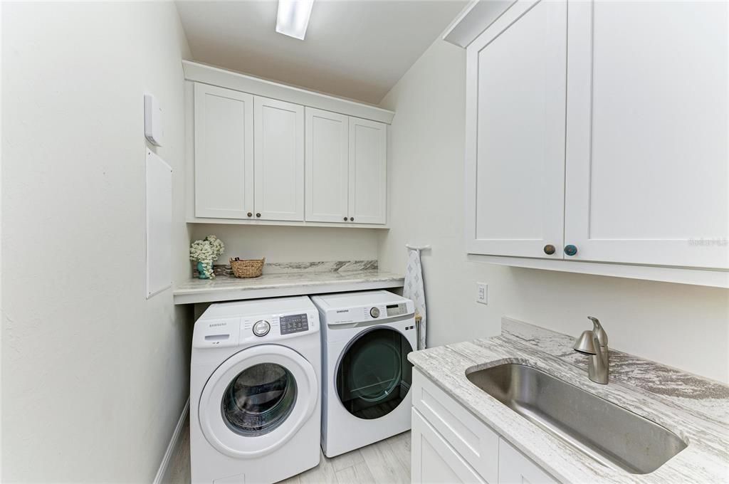 待售: $1,499,000 (3 贝兹, 3 浴室, 2504 平方英尺)