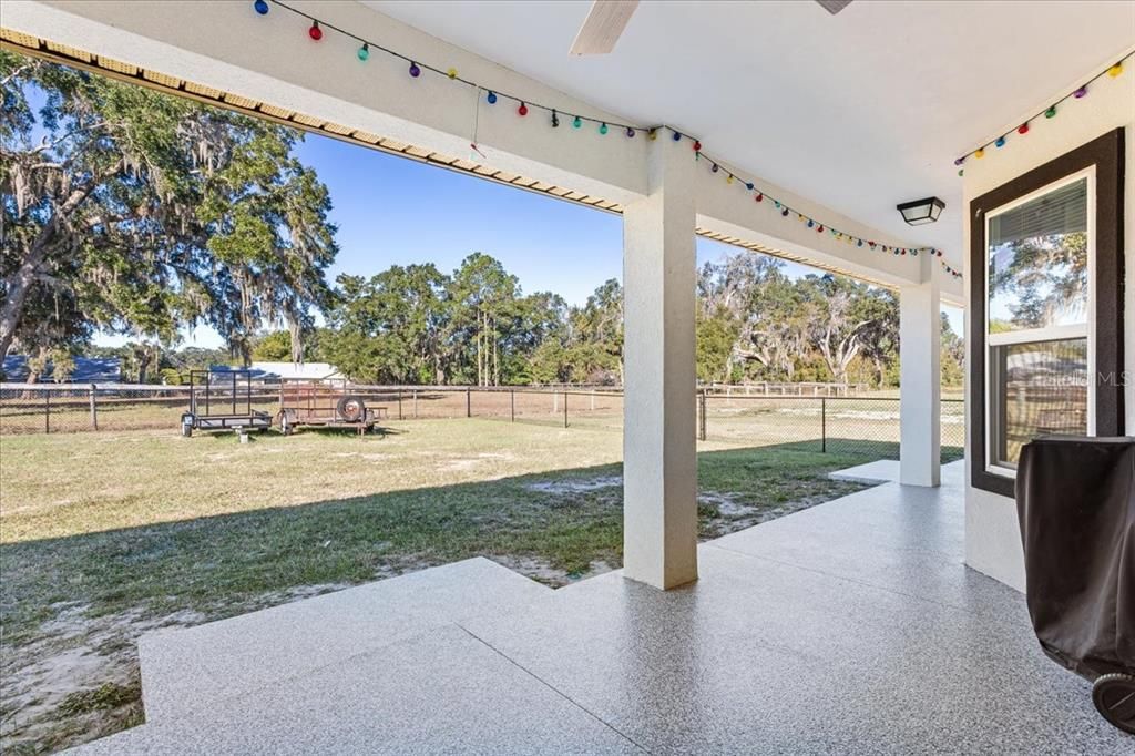 En Venta: $370,000 (4 camas, 2 baños, 1710 Pies cuadrados)