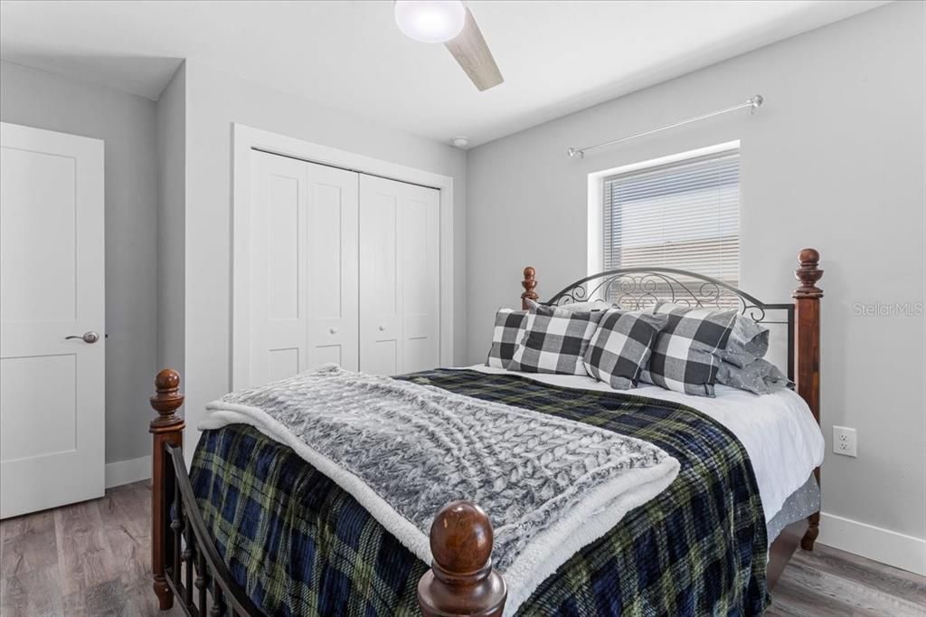 En Venta: $370,000 (4 camas, 2 baños, 1710 Pies cuadrados)