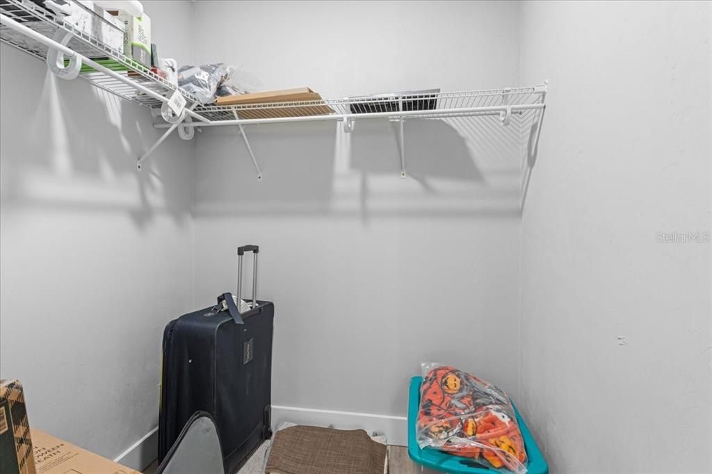 En Venta: $370,000 (4 camas, 2 baños, 1710 Pies cuadrados)