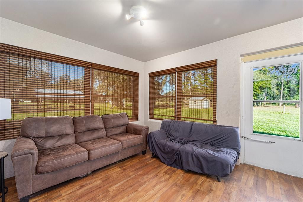 待售: $625,000 (3 贝兹, 2 浴室, 1764 平方英尺)