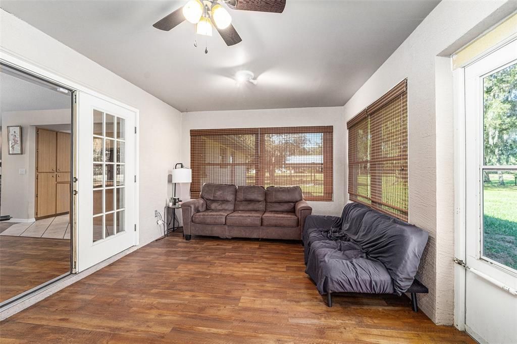 待售: $625,000 (3 贝兹, 2 浴室, 1764 平方英尺)