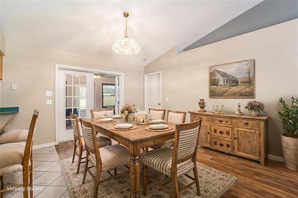 待售: $625,000 (3 贝兹, 2 浴室, 1764 平方英尺)