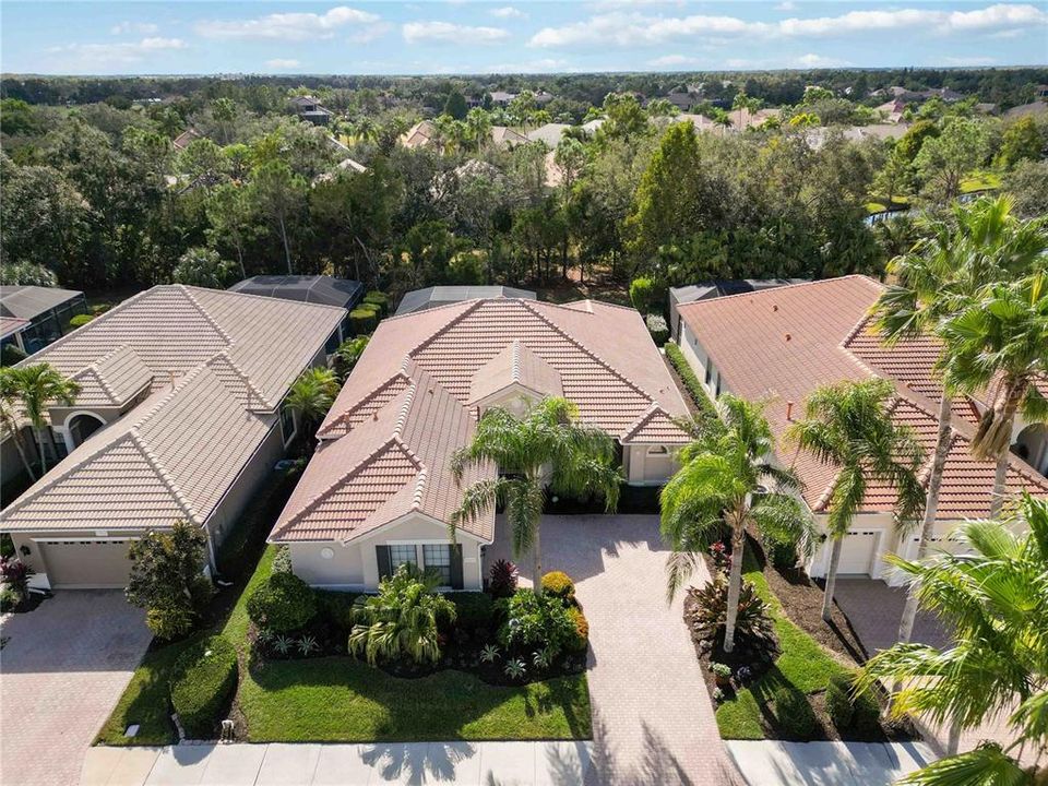 待售: $699,000 (2 贝兹, 2 浴室, 2134 平方英尺)