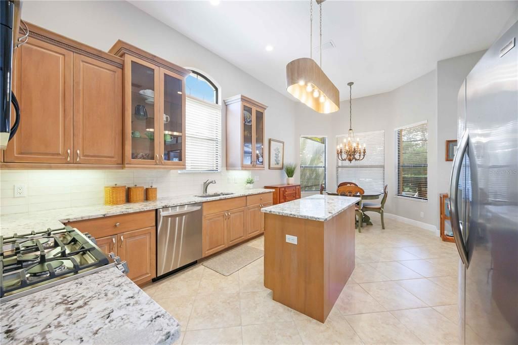 待售: $699,000 (2 贝兹, 2 浴室, 2134 平方英尺)