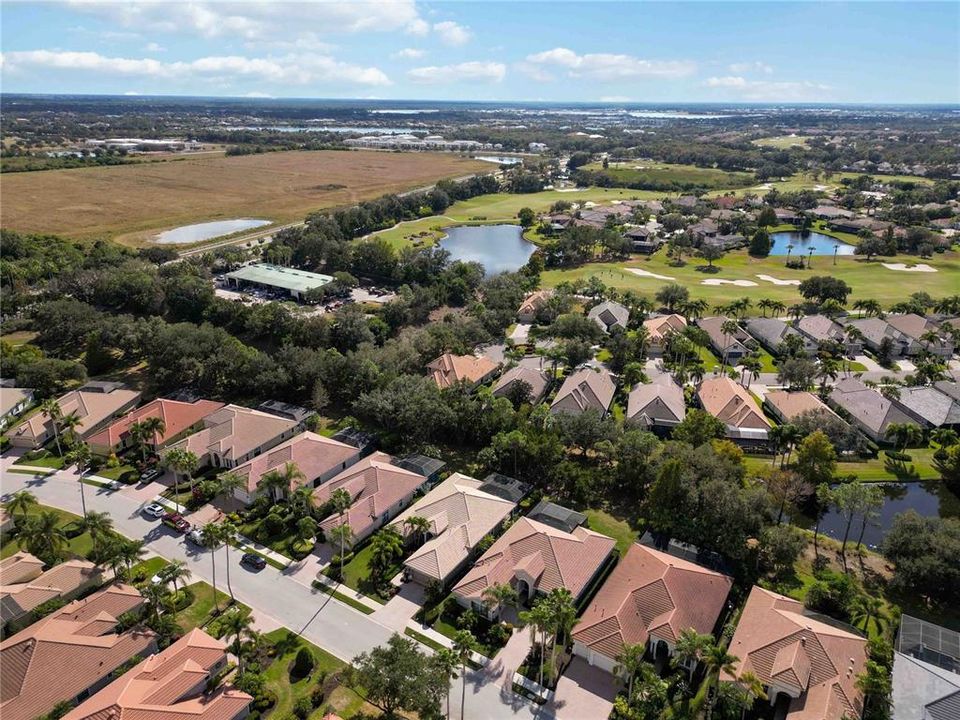 待售: $699,000 (2 贝兹, 2 浴室, 2134 平方英尺)