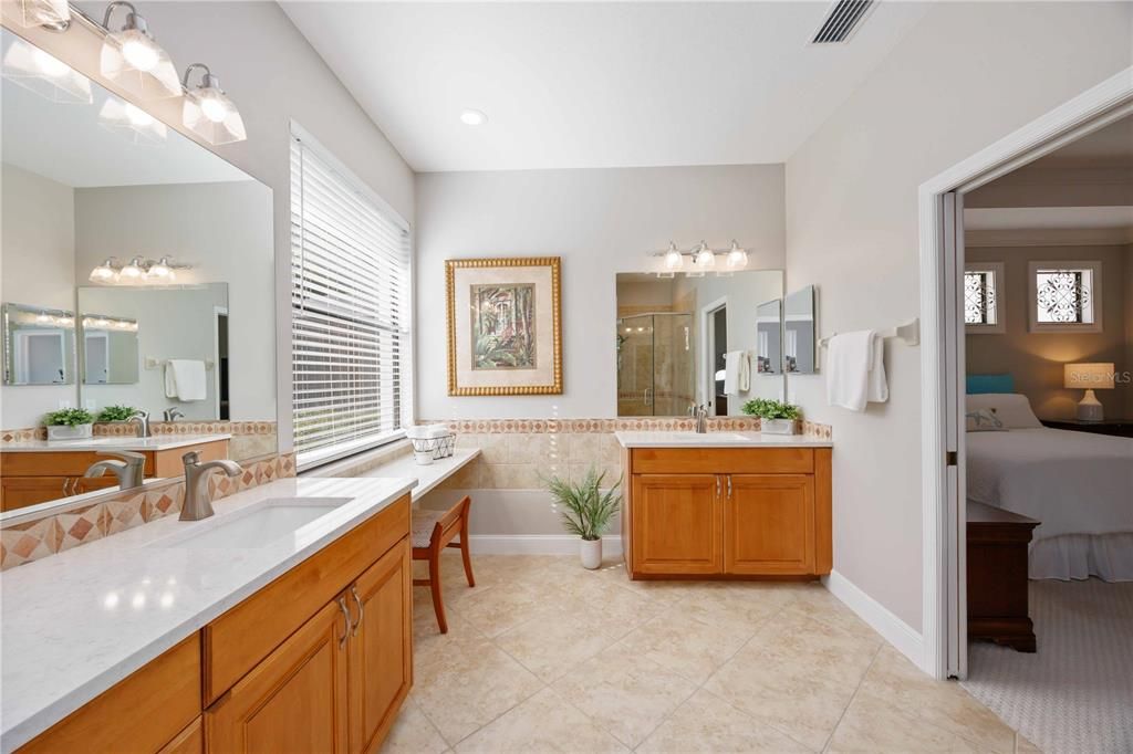 待售: $699,000 (2 贝兹, 2 浴室, 2134 平方英尺)