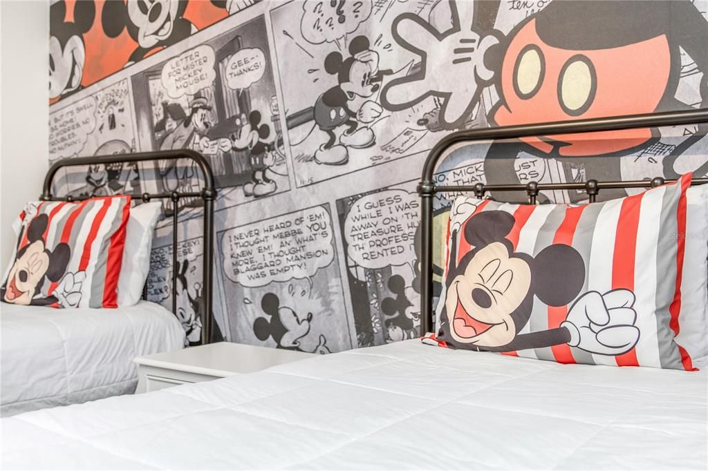 待售: $929,000 (6 贝兹, 6 浴室, 3888 平方英尺)