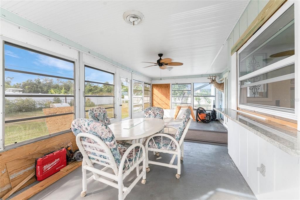 For Sale: $250,000 (2 beds, 2 baths, 1578 Square Feet)