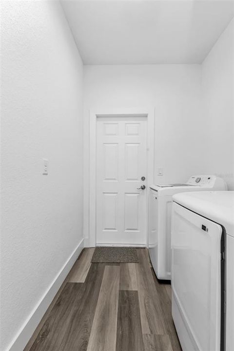 For Rent: $2,200 (3 beds, 2 baths, 1470 Square Feet)