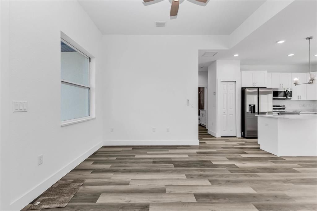 For Rent: $2,200 (3 beds, 2 baths, 1470 Square Feet)