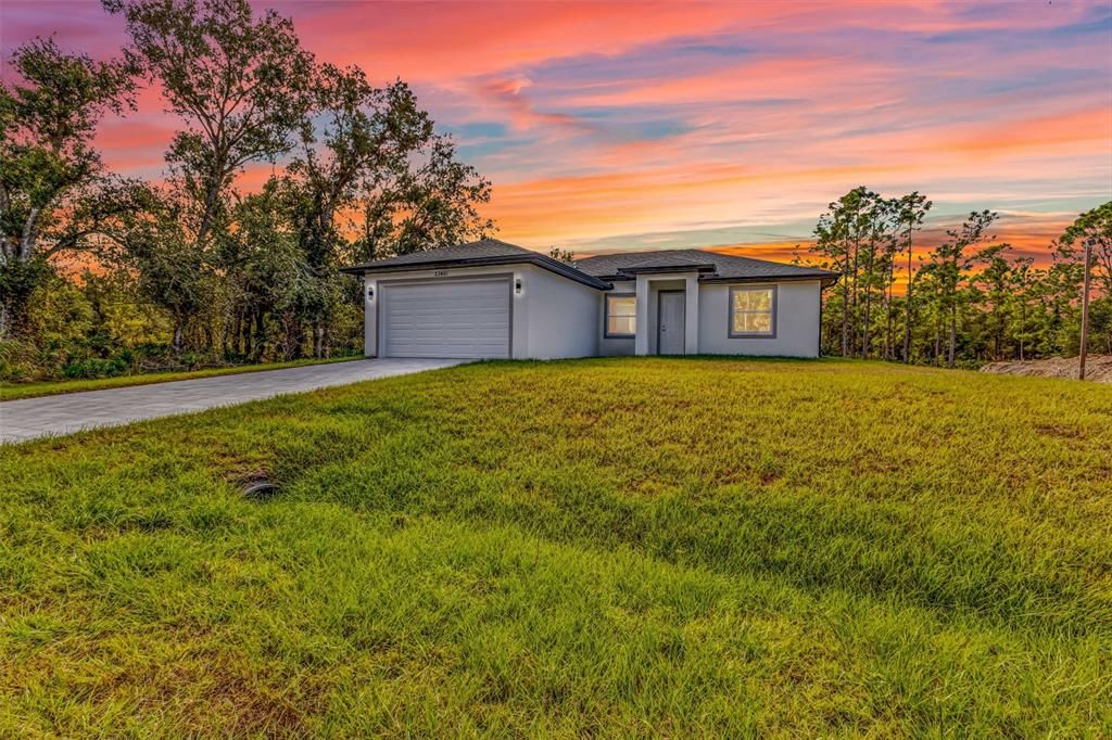 For Rent: $2,200 (3 beds, 2 baths, 1470 Square Feet)