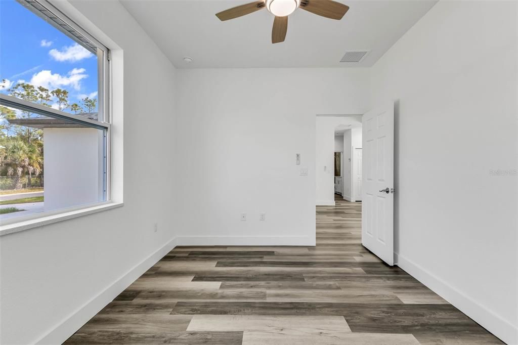 For Rent: $2,200 (3 beds, 2 baths, 1470 Square Feet)