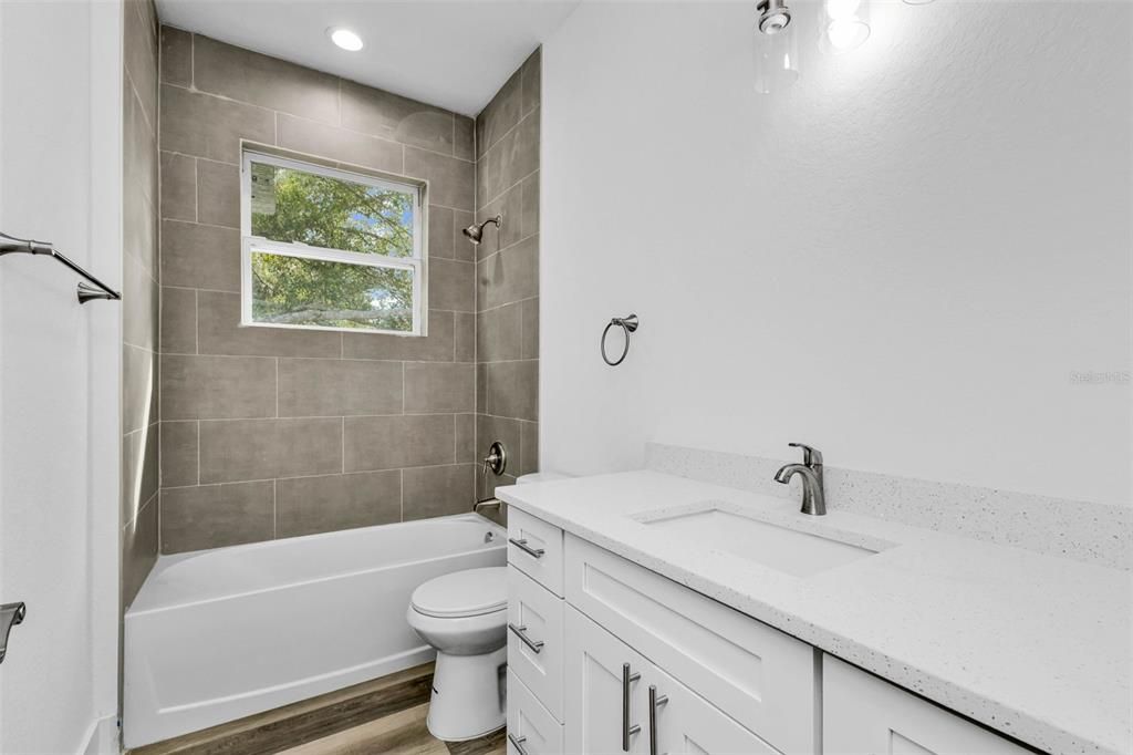 For Rent: $2,200 (3 beds, 2 baths, 1470 Square Feet)