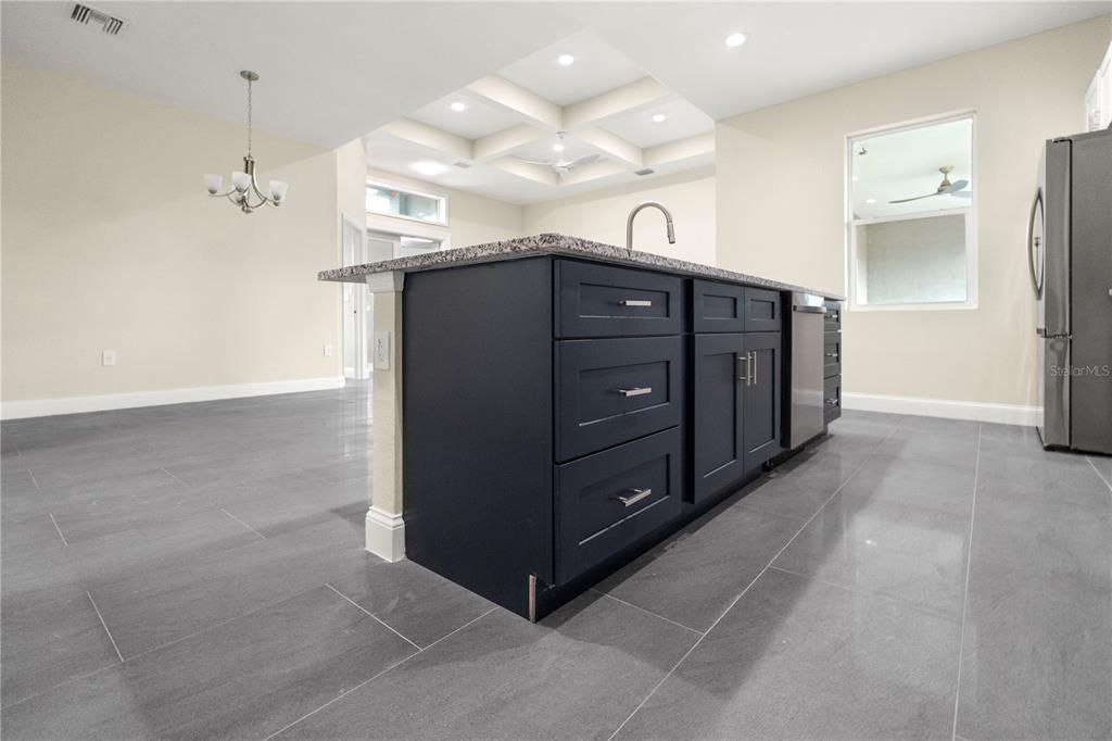 待售: $409,000 (3 贝兹, 2 浴室, 1792 平方英尺)