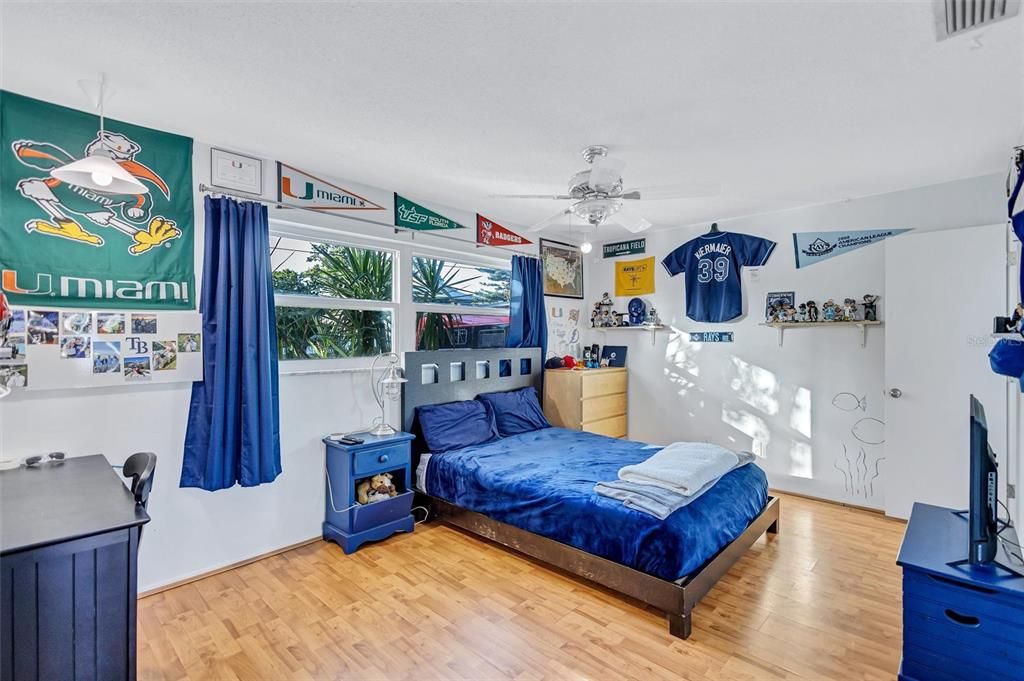 На продажу: $1,175,000 (4 спален, 3 ванн, 2269 Квадратных фут)