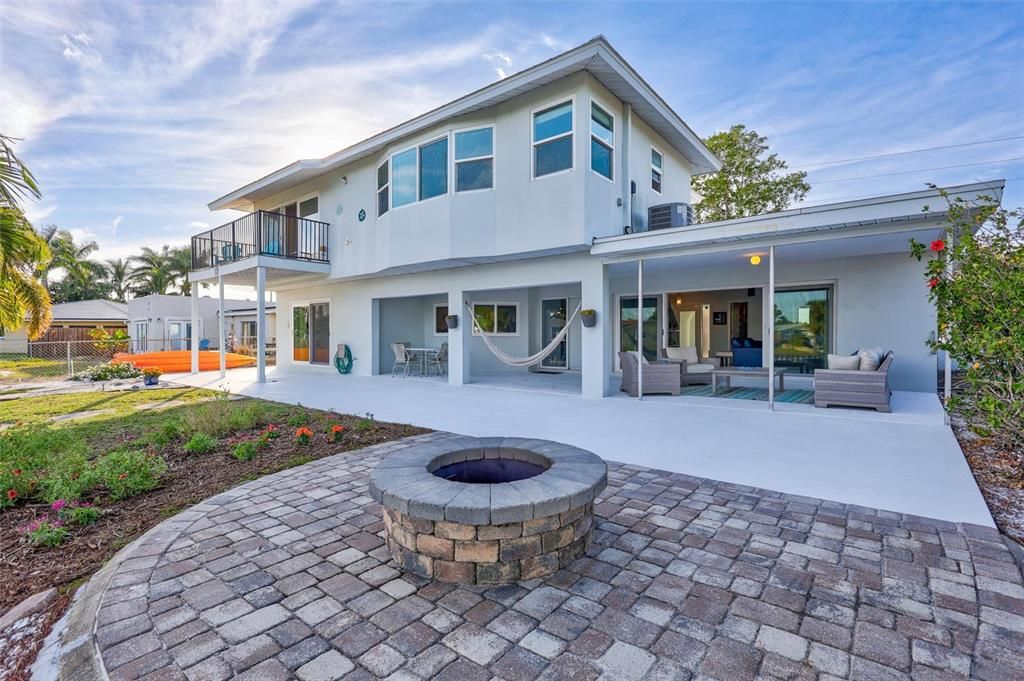 На продажу: $1,175,000 (4 спален, 3 ванн, 2269 Квадратных фут)