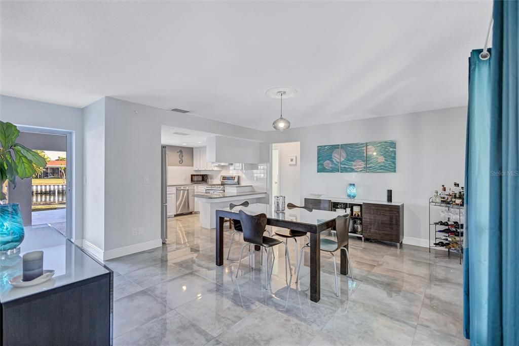 На продажу: $1,175,000 (4 спален, 3 ванн, 2269 Квадратных фут)