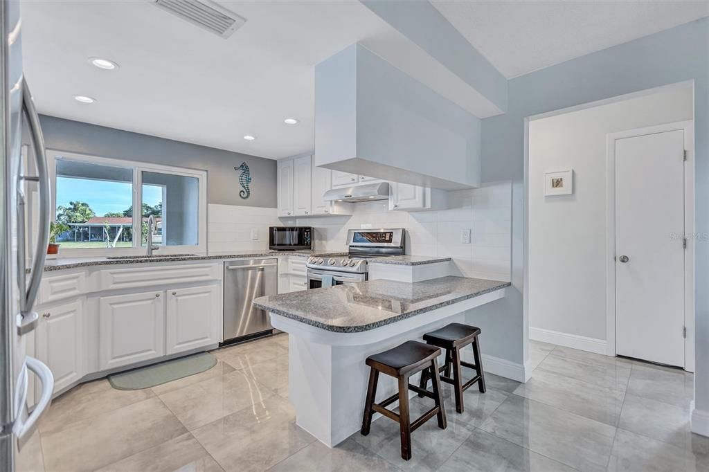 На продажу: $1,175,000 (4 спален, 3 ванн, 2269 Квадратных фут)