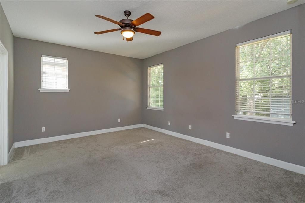 For Rent: $2,900 (3 beds, 2 baths, 1642 Square Feet)