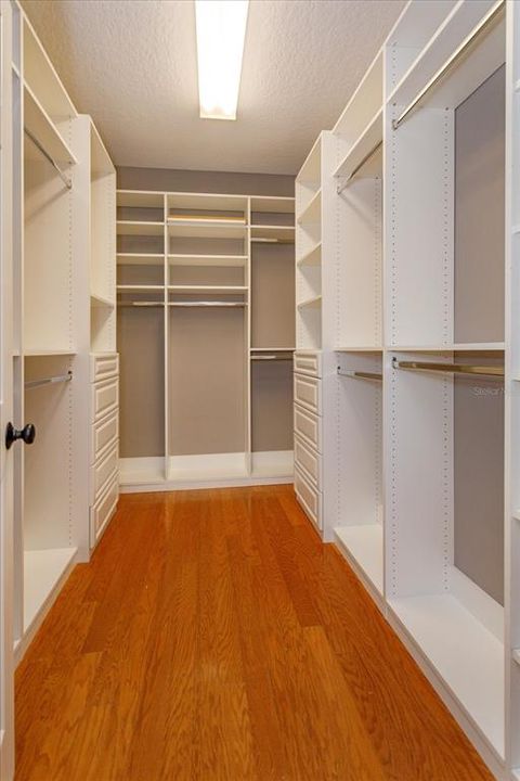 For Rent: $2,900 (3 beds, 2 baths, 1642 Square Feet)