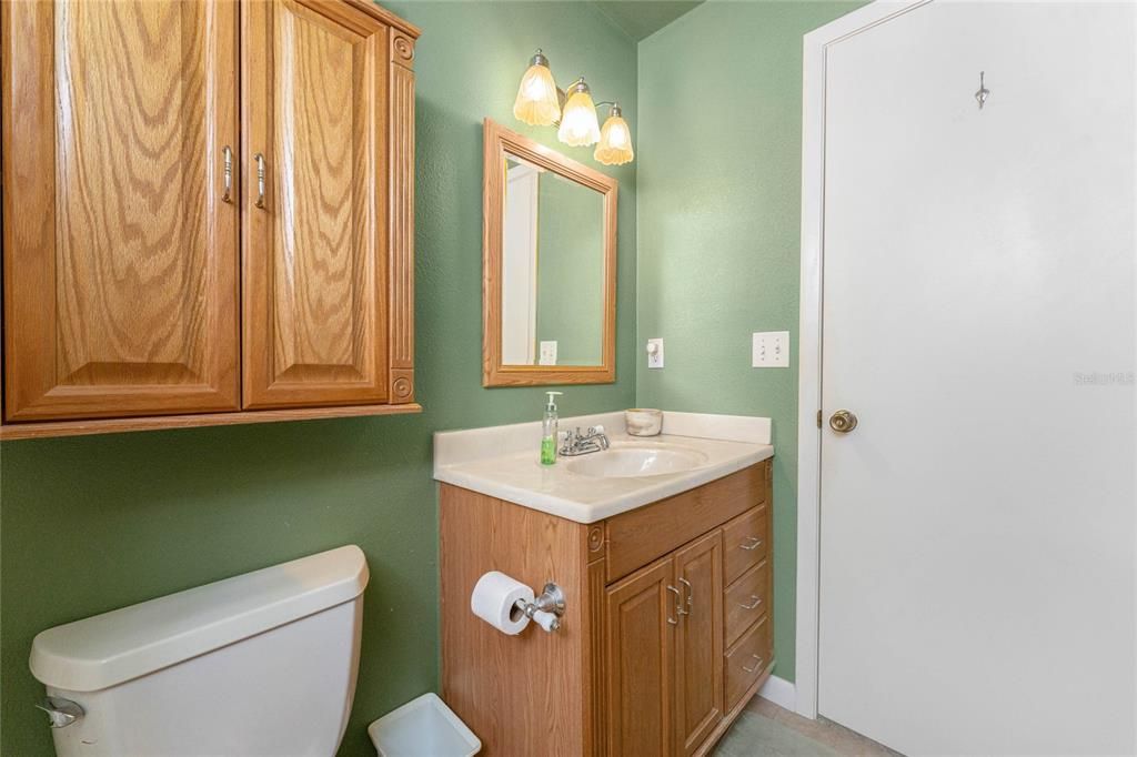 For Sale: $199,000 (2 beds, 2 baths, 1078 Square Feet)