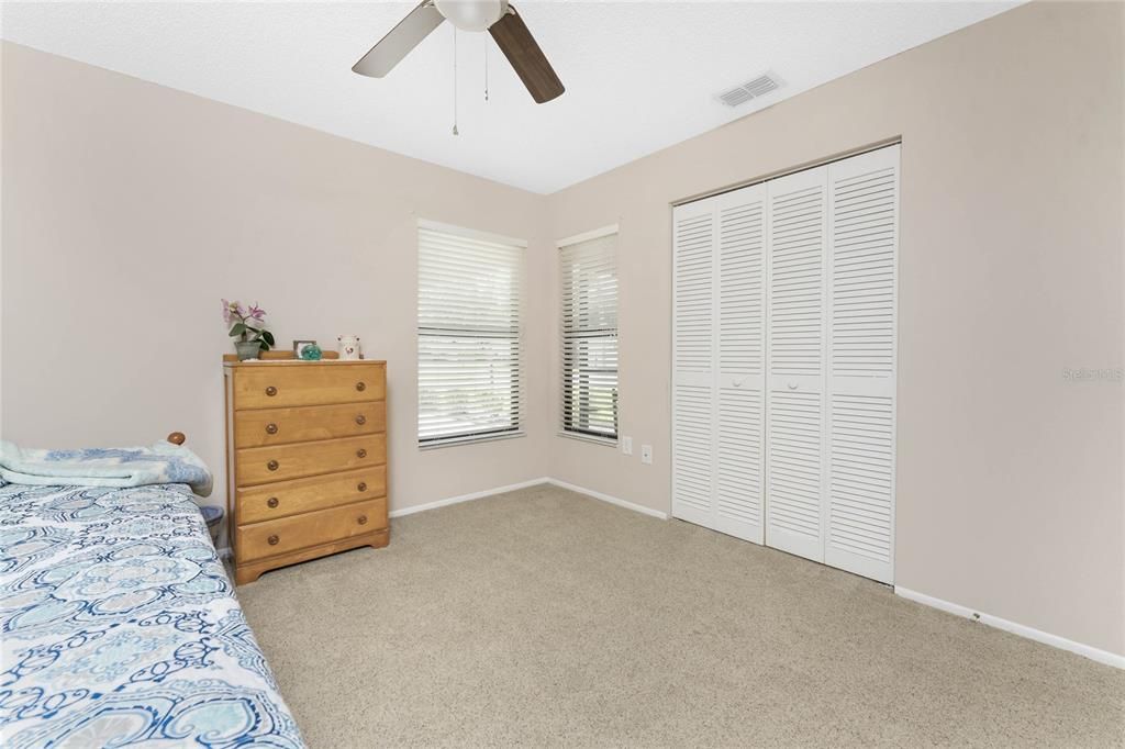 For Sale: $199,000 (2 beds, 2 baths, 1078 Square Feet)