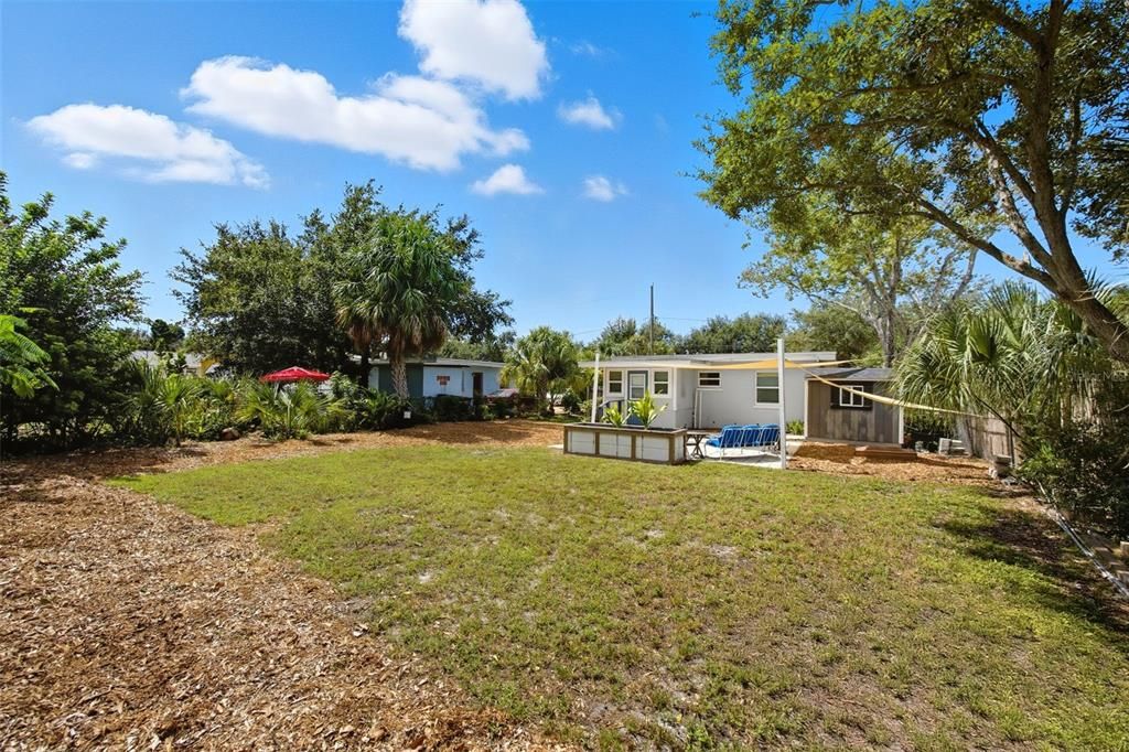 For Rent: $1,800 (2 beds, 1 baths, 648 Square Feet)