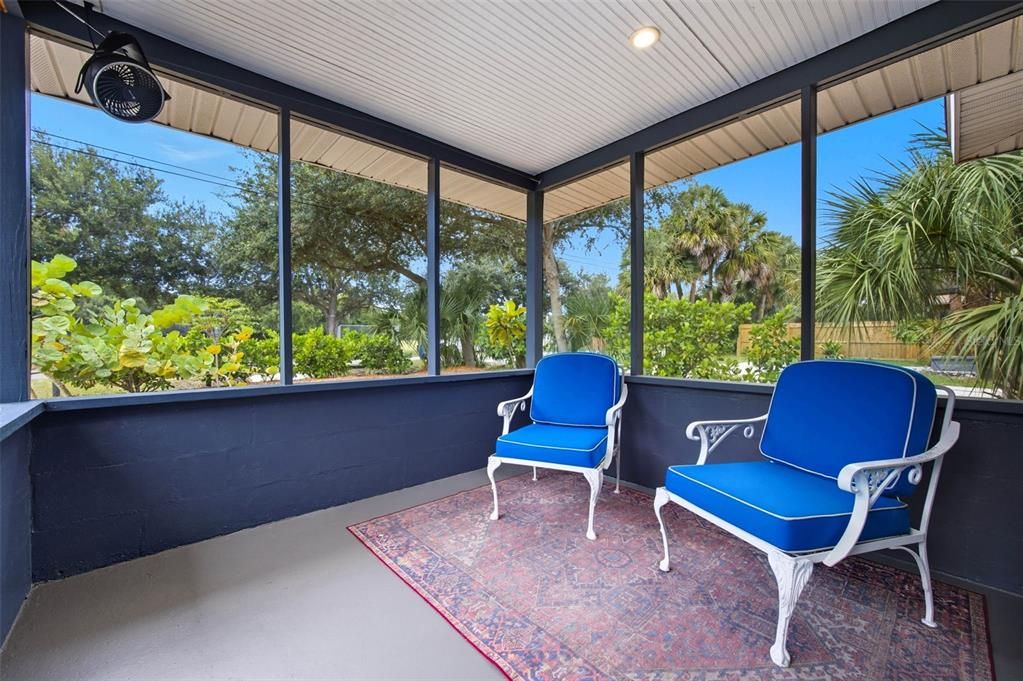 For Rent: $1,800 (2 beds, 1 baths, 648 Square Feet)