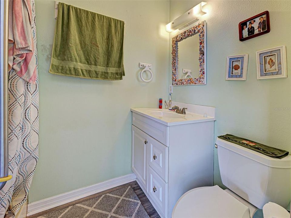 For Sale: $285,000 (3 beds, 3 baths, 1072 Square Feet)