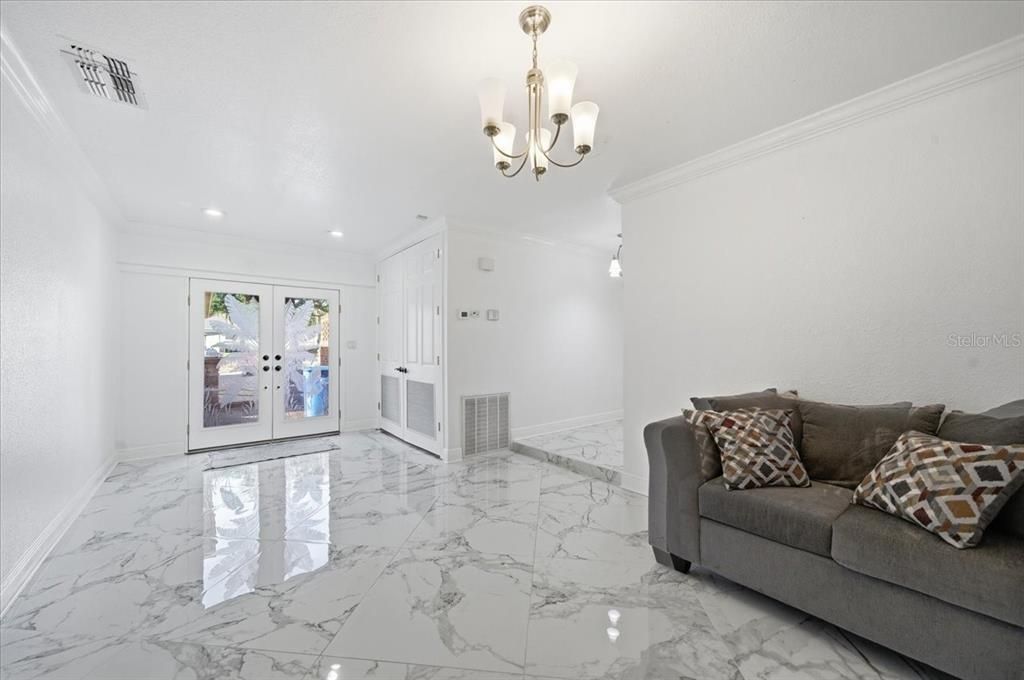 For Sale: $1,825,000 (7 beds, 6 baths, 5661 Square Feet)