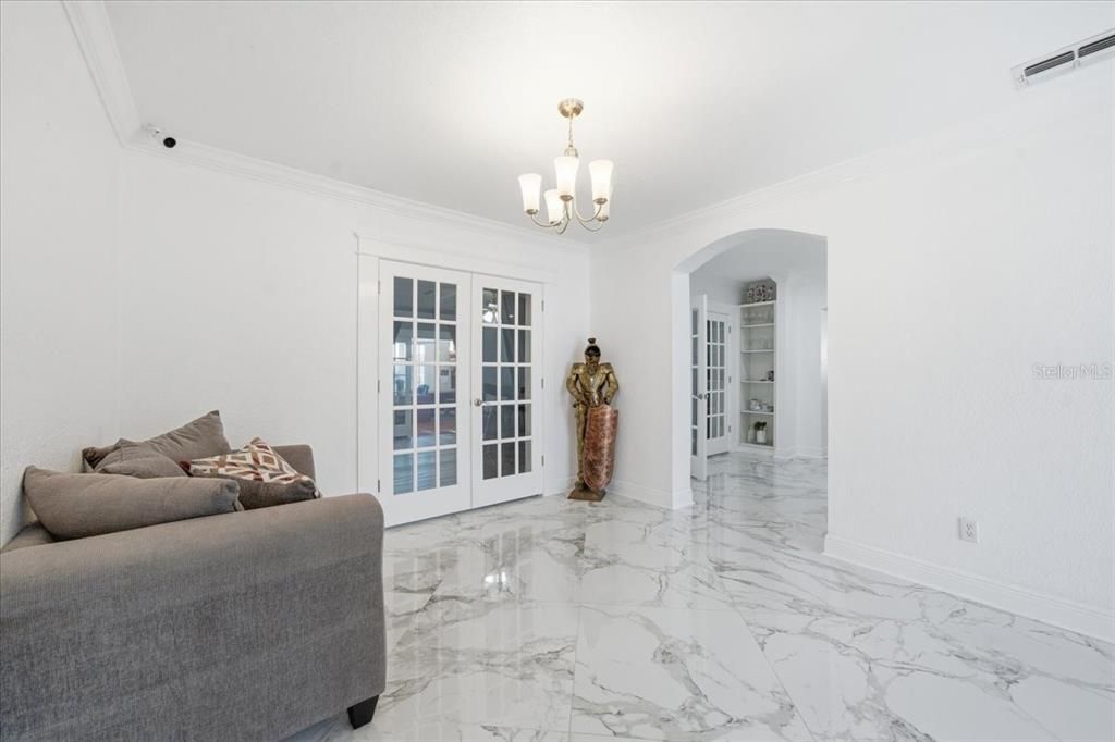 For Sale: $1,825,000 (7 beds, 6 baths, 5661 Square Feet)