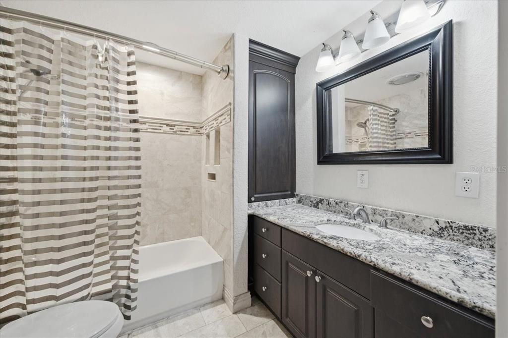 For Sale: $1,825,000 (7 beds, 6 baths, 5661 Square Feet)