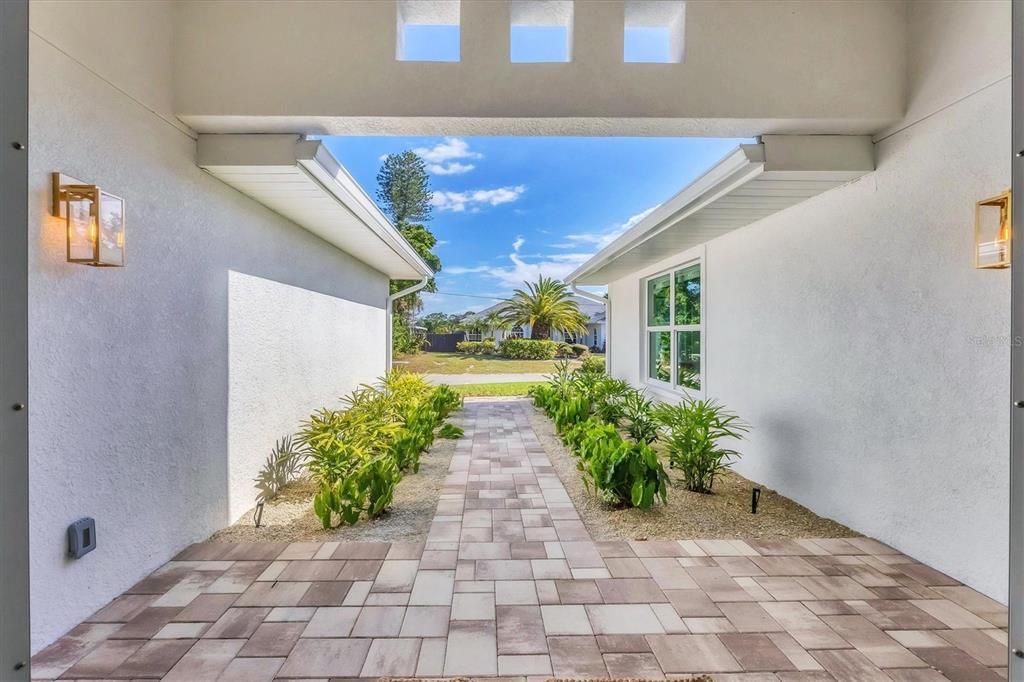 For Rent: $6,500 (4 beds, 3 baths, 2317 Square Feet)