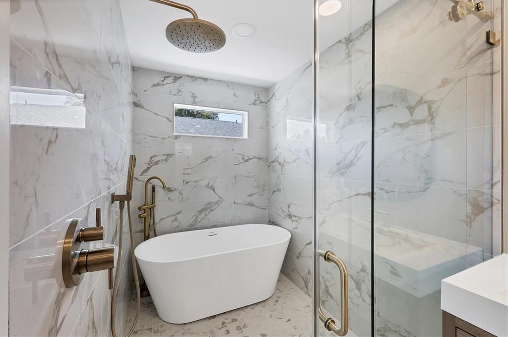 For Rent: $6,500 (4 beds, 3 baths, 2317 Square Feet)