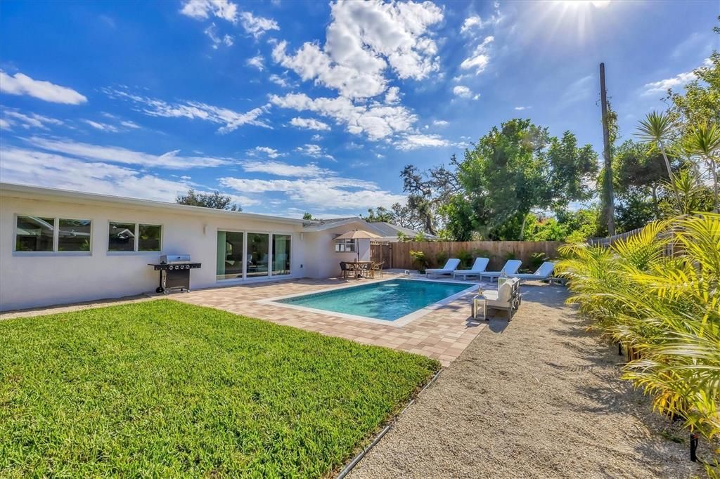 For Rent: $6,500 (4 beds, 3 baths, 2317 Square Feet)