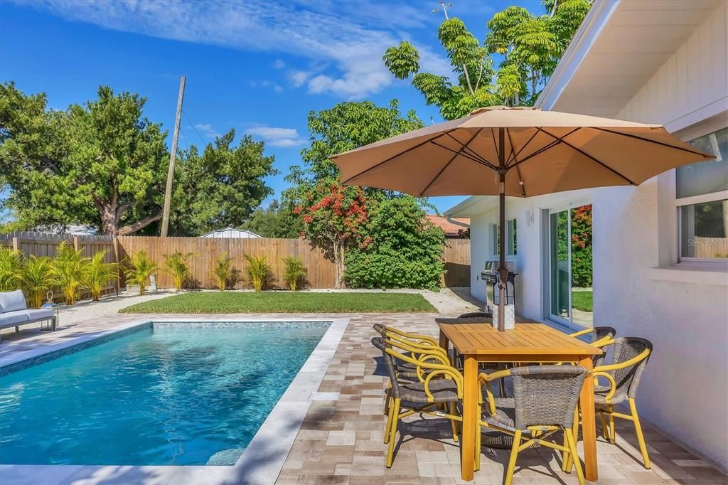 For Rent: $6,500 (4 beds, 3 baths, 2317 Square Feet)