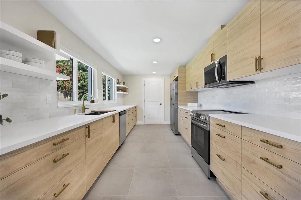 For Rent: $6,500 (4 beds, 3 baths, 2317 Square Feet)