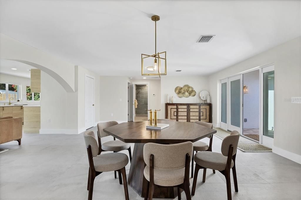 For Rent: $6,500 (4 beds, 3 baths, 2317 Square Feet)