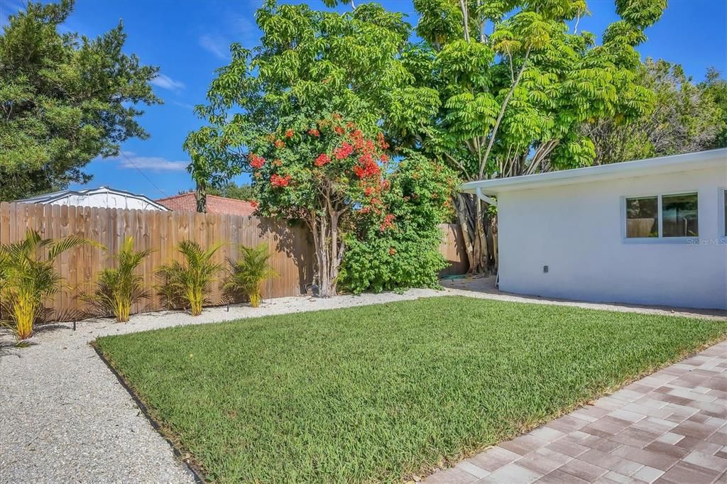 For Rent: $6,500 (4 beds, 3 baths, 2317 Square Feet)