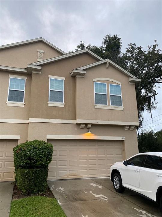 For Rent: $2,295 (3 beds, 2 baths, 1689 Square Feet)