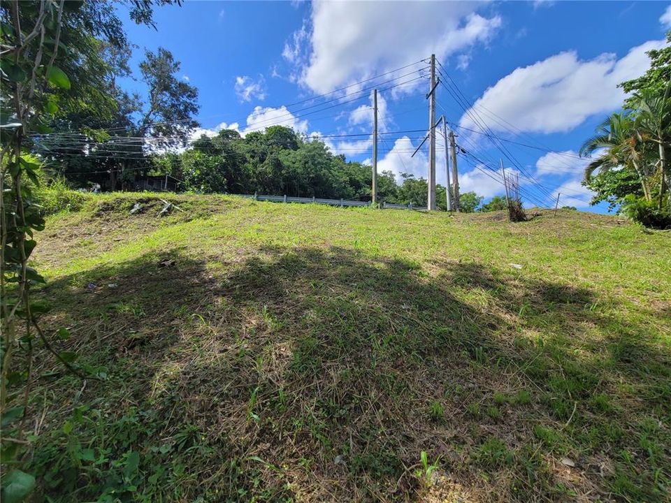 En Venta: $130,000 (1.07 acres)