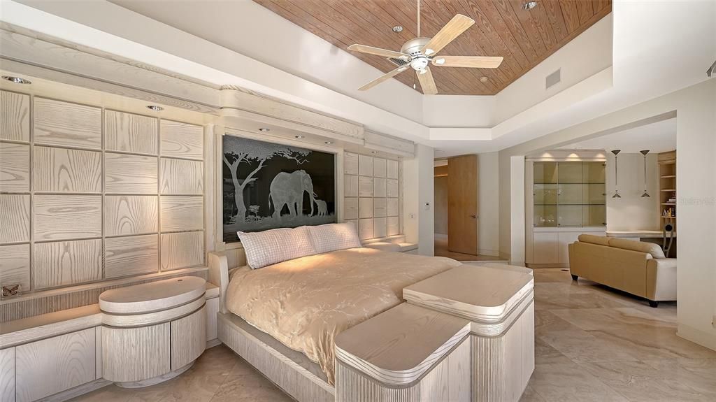 For Sale: $4,895,000 (4 beds, 5 baths, 5080 Square Feet)