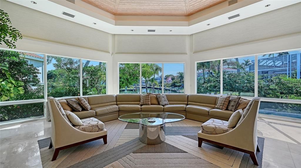 For Sale: $4,895,000 (4 beds, 5 baths, 5080 Square Feet)