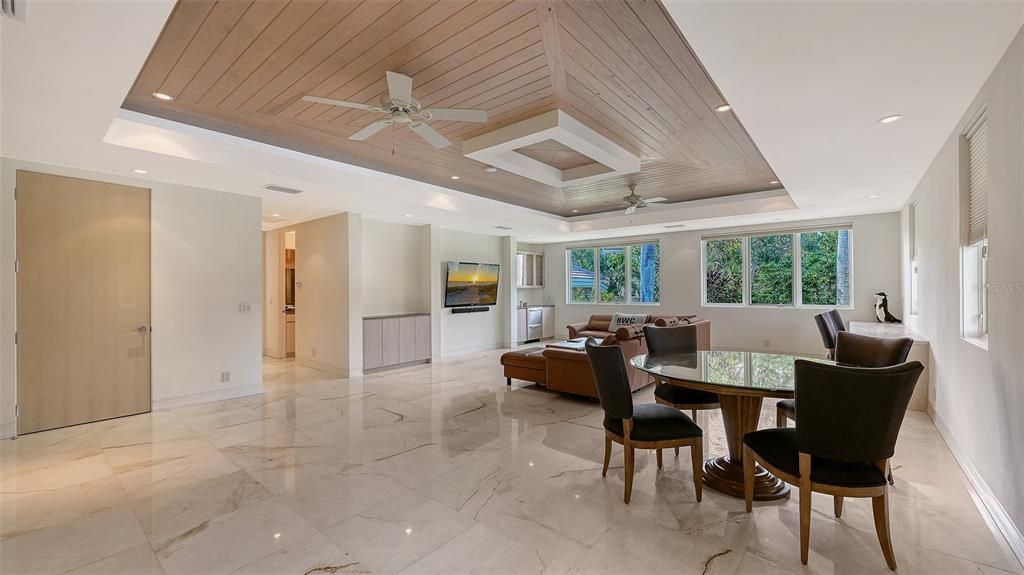 For Sale: $4,895,000 (4 beds, 5 baths, 5080 Square Feet)