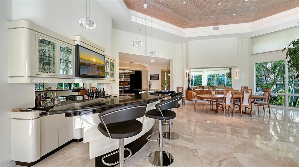 For Sale: $4,895,000 (4 beds, 5 baths, 5080 Square Feet)