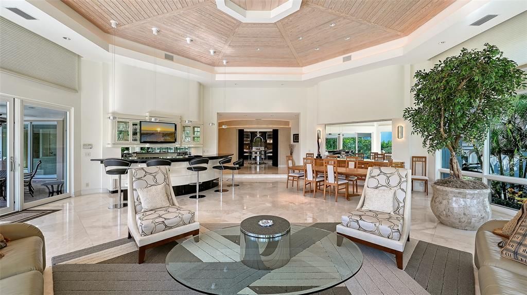 For Sale: $4,895,000 (4 beds, 5 baths, 5080 Square Feet)