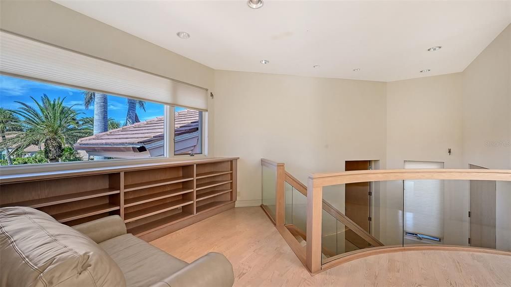 For Sale: $4,895,000 (4 beds, 5 baths, 5080 Square Feet)